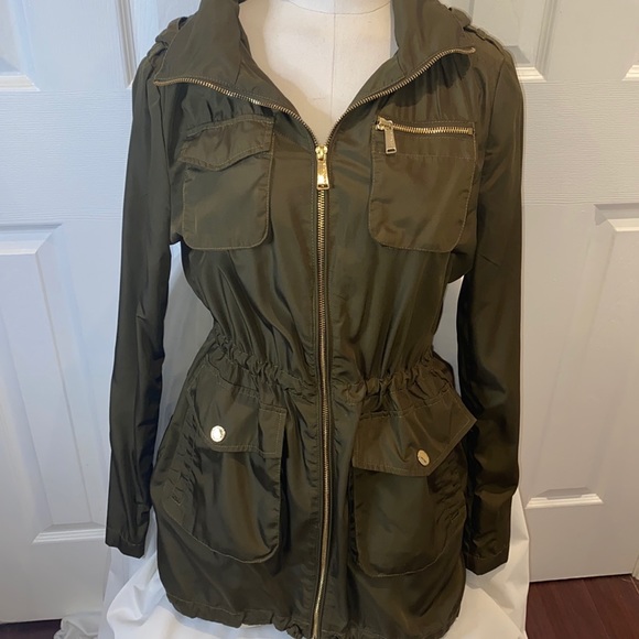Gorgeous olive green and gold bcbg spring jacket - Picture 1 of 4
